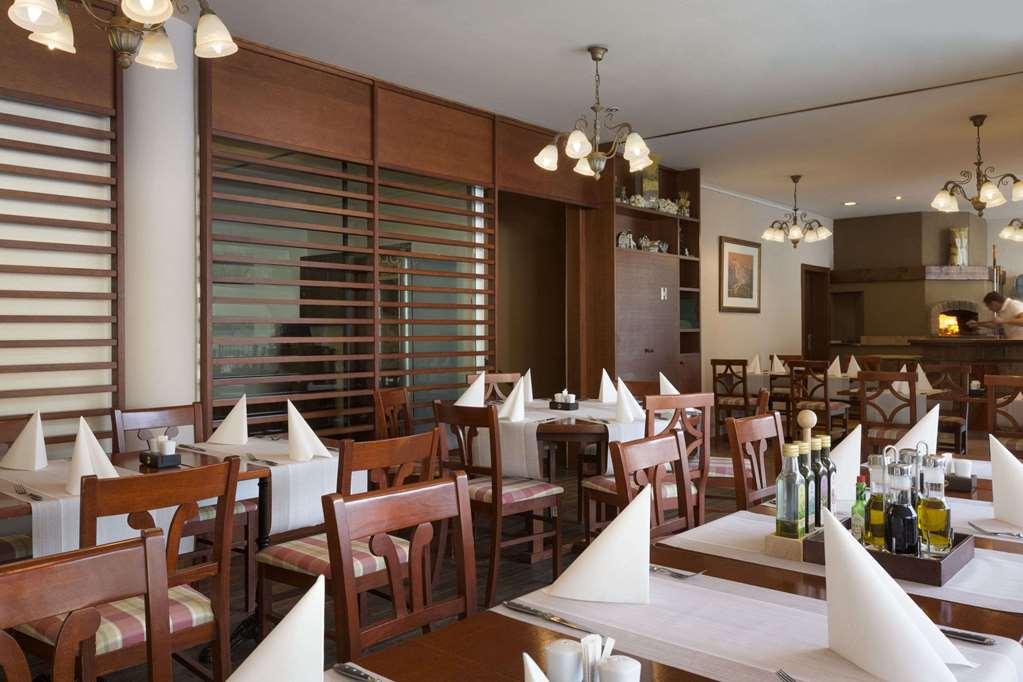 รามาดา โฮเต็ล แอนด์ สวีท บาย วินด์แฮม ครานย์สกา โกรา Hotel ครานสกา โกรา ร้านอาหาร รูปภาพ